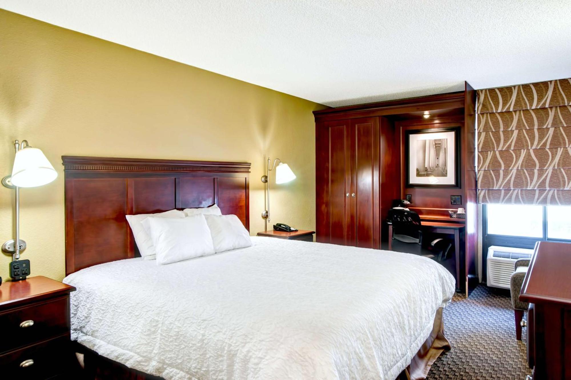 Hampton Inn College Station-Near Texas A&M University מראה חיצוני תמונה