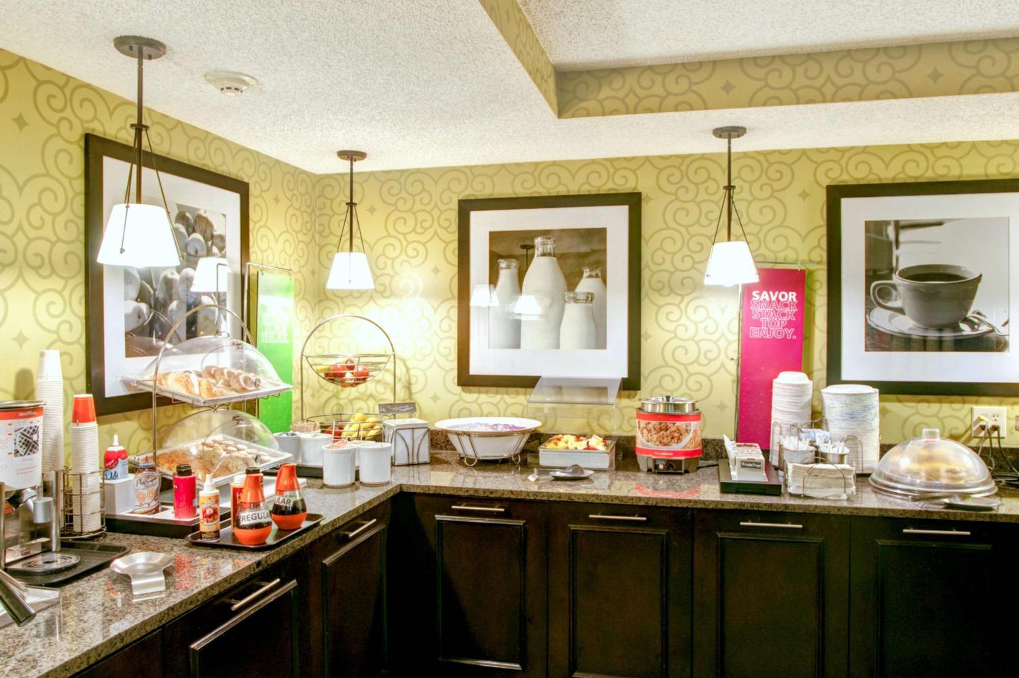 Hampton Inn College Station-Near Texas A&M University מראה חיצוני תמונה