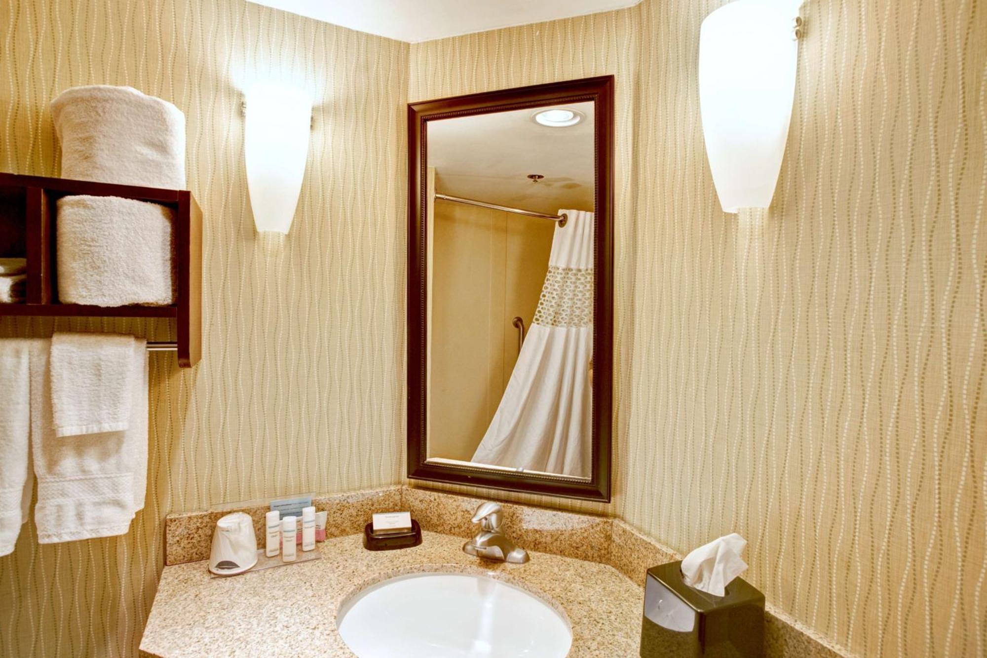 Hampton Inn College Station-Near Texas A&M University מראה חיצוני תמונה
