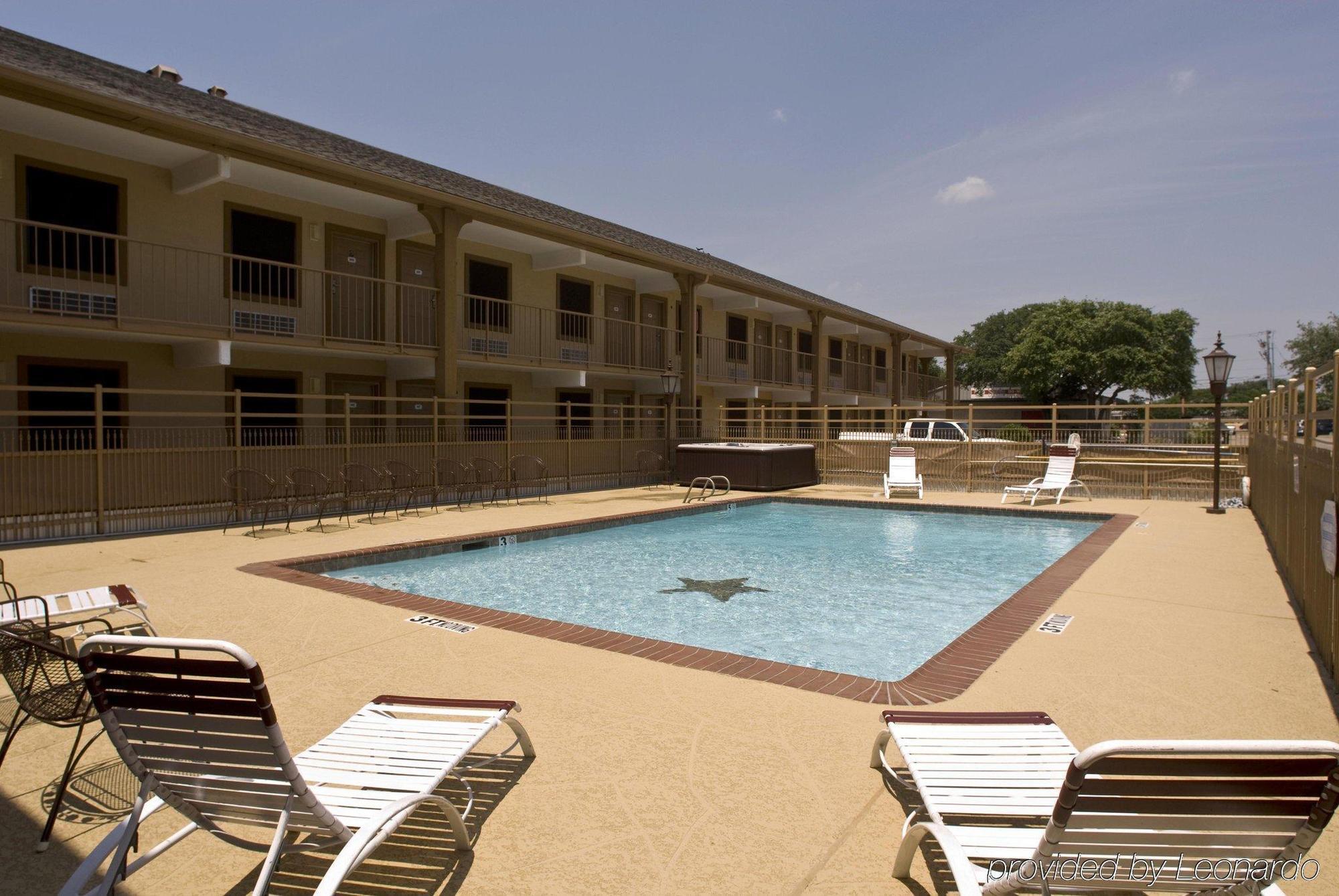 Hampton Inn College Station-Near Texas A&M University מראה חיצוני תמונה