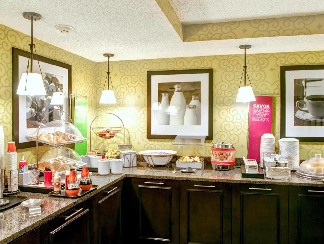 Hampton Inn College Station-Near Texas A&M University מראה חיצוני תמונה