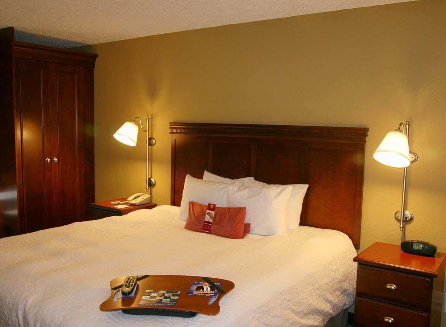 Hampton Inn College Station-Near Texas A&M University מראה חיצוני תמונה