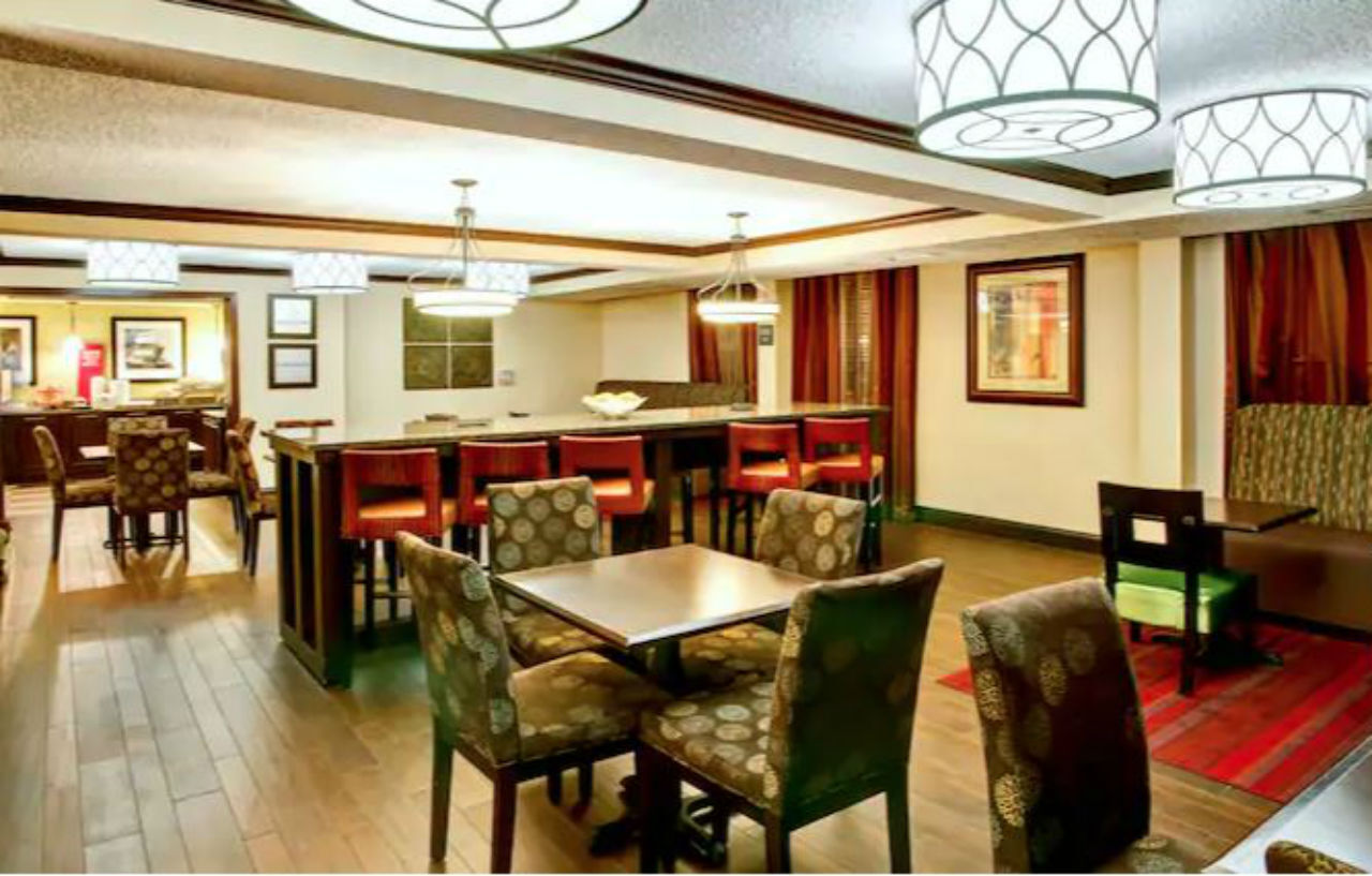 Hampton Inn College Station-Near Texas A&M University מראה חיצוני תמונה